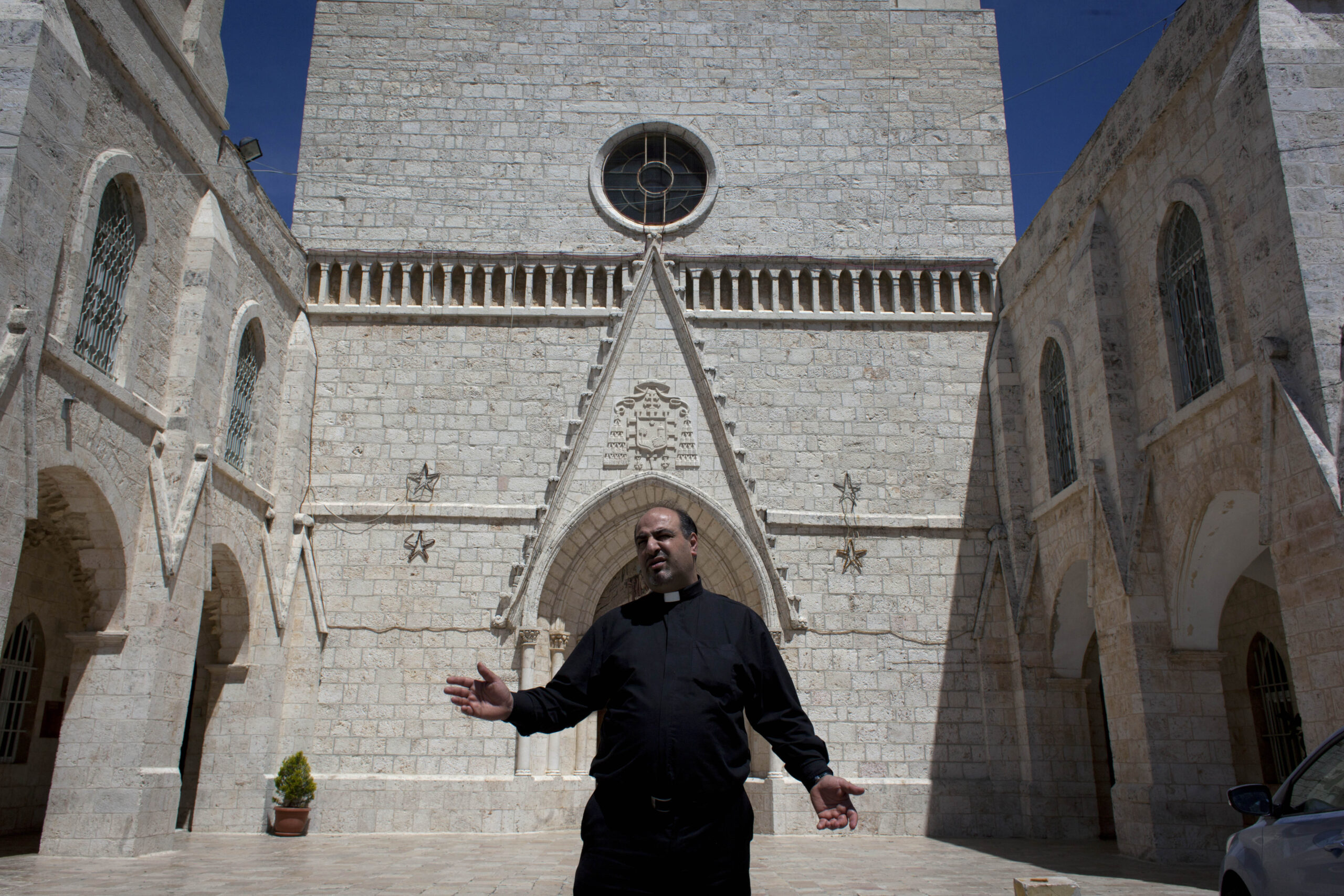Christian exodus shadows papal visit to Holy Land