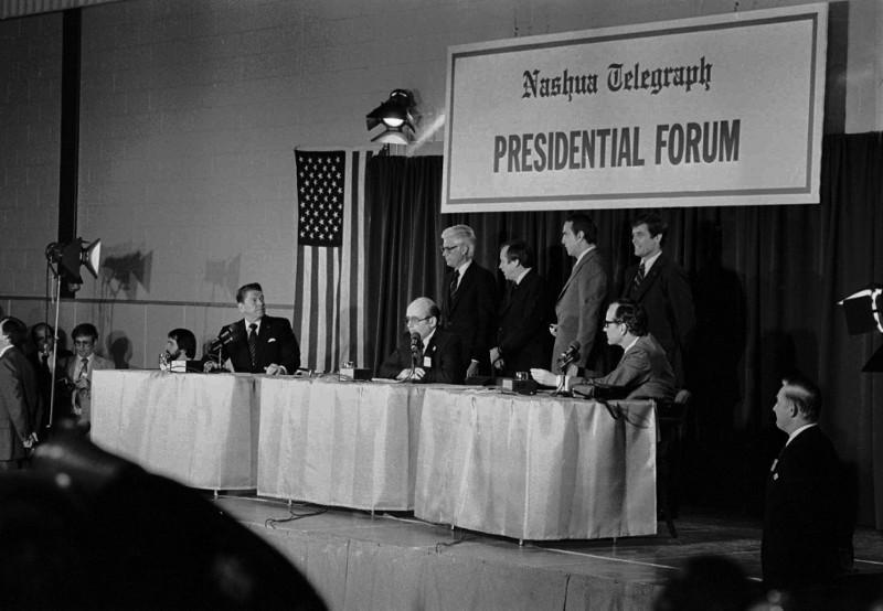 Bracing for attack, Gingrich studies old debates