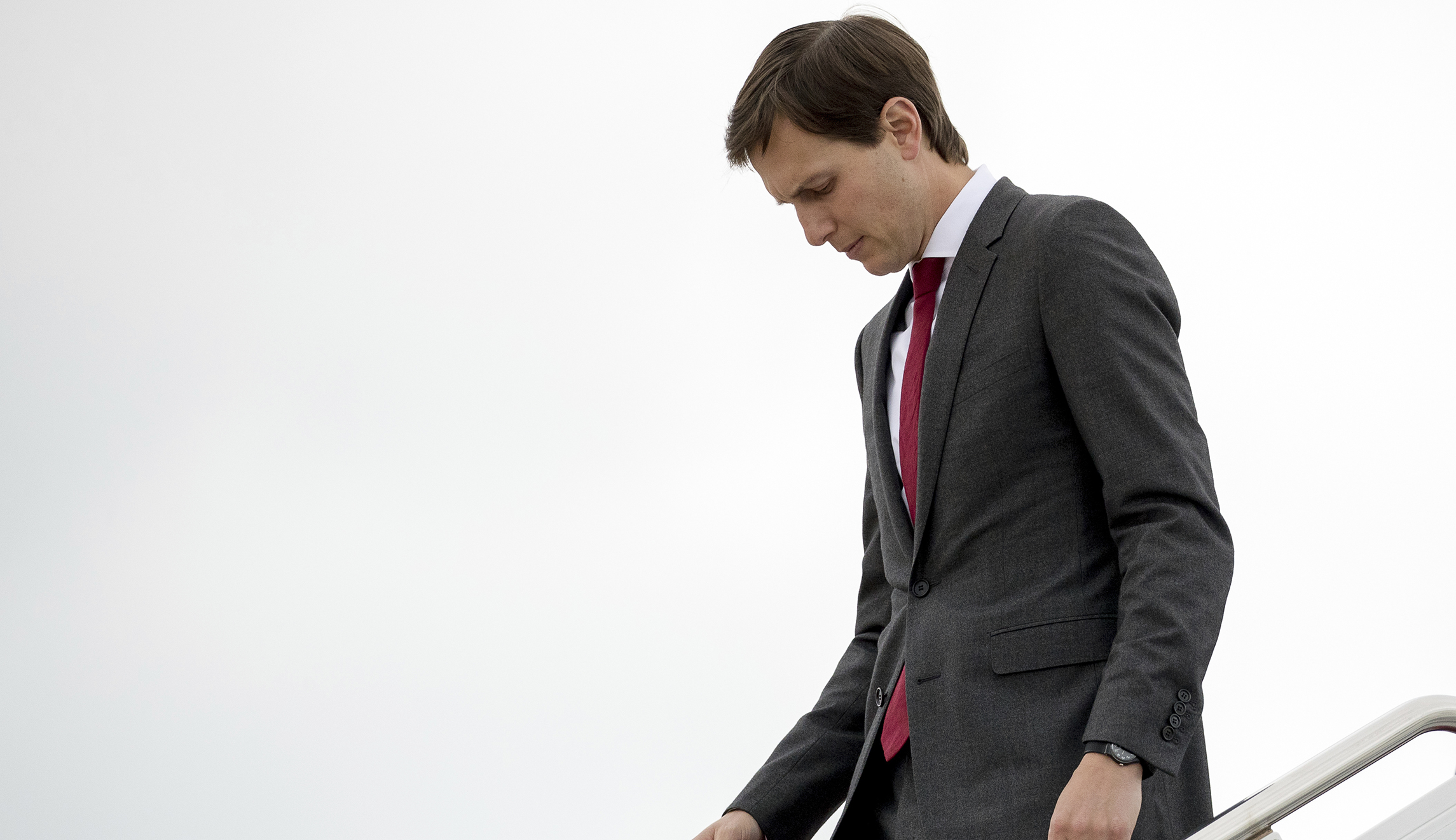 Jared Kushner to meet with Senate Intelligence Committee staffers