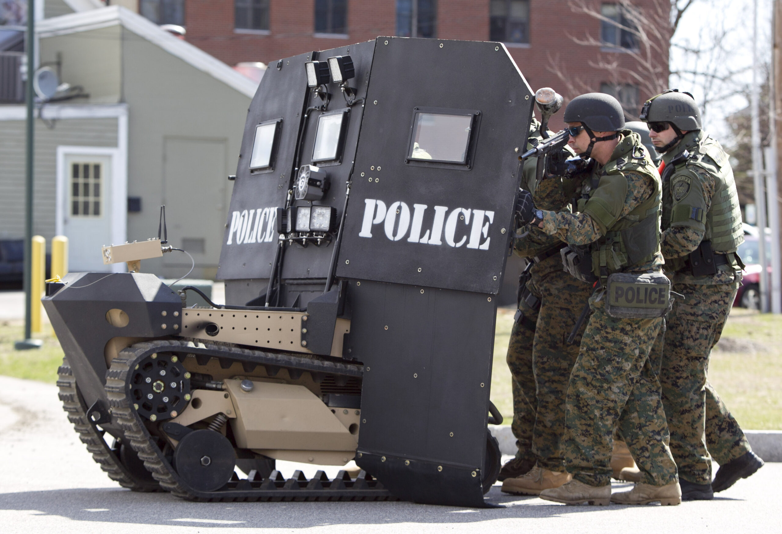 GAO report criticizes DOJ and FBI for lack of data on excessive use of force