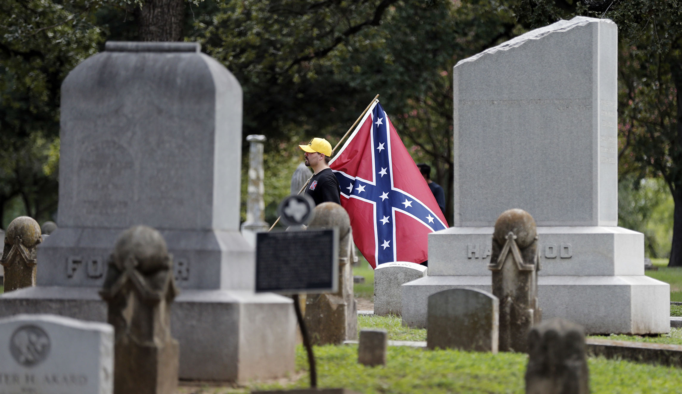 Demand for Confederate flag rises after Charlottesville