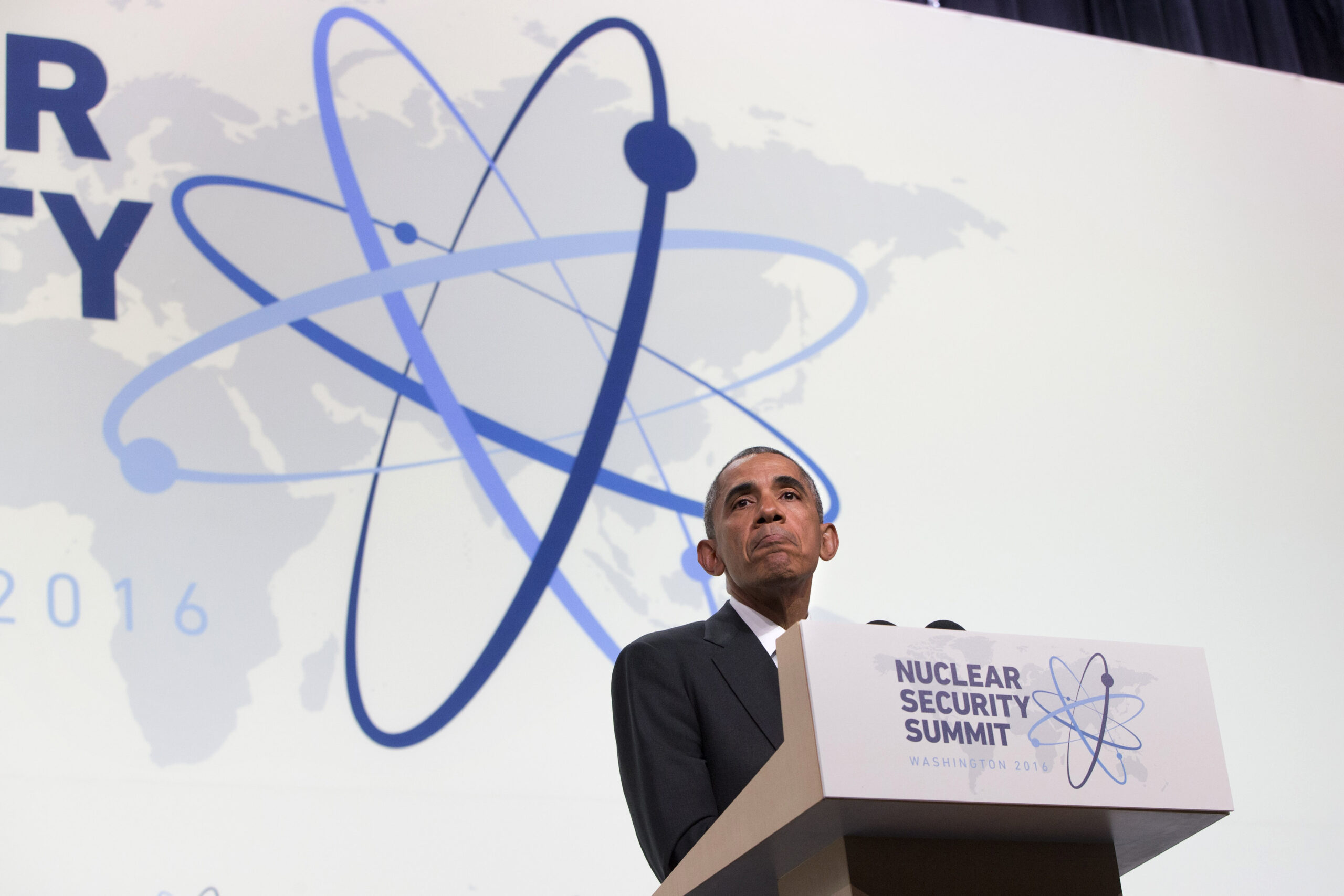 Obama report card: Jobs, nuke summit, approval rating split graders