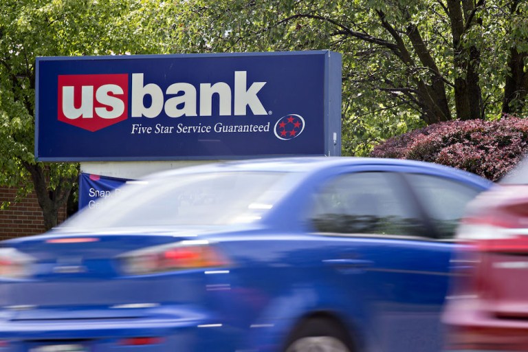 The U.S. Bank, one of the largest U.S. lenders, has agreed to pay $613 million to settle U.S. government claims that it cut corners on anti-money laundering safeguards. (Daniel Acker/Bloomberg)