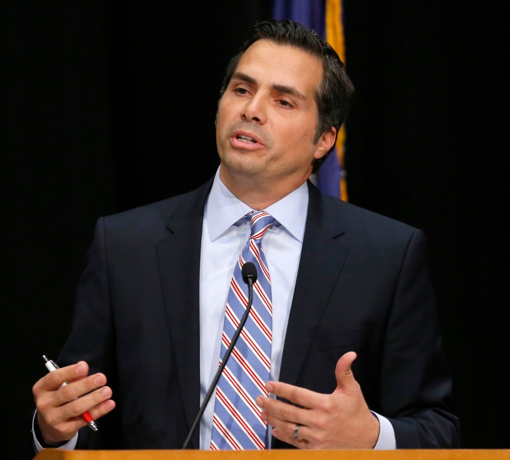 Greg Orman wins key endorsement