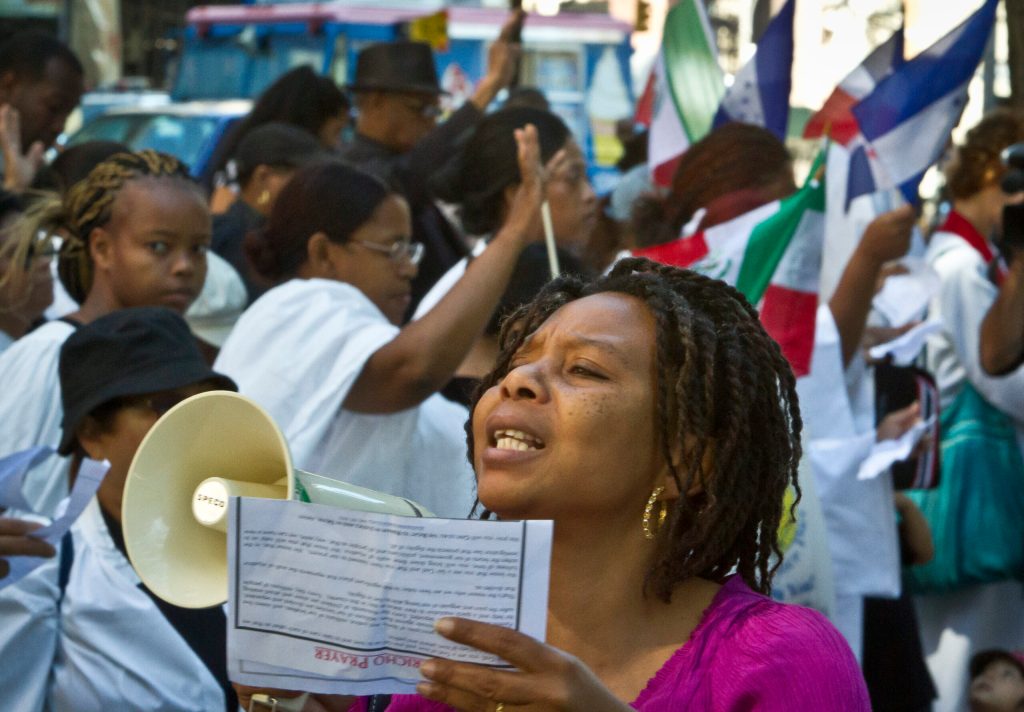 Hispanic groups demand Obama stop deportations