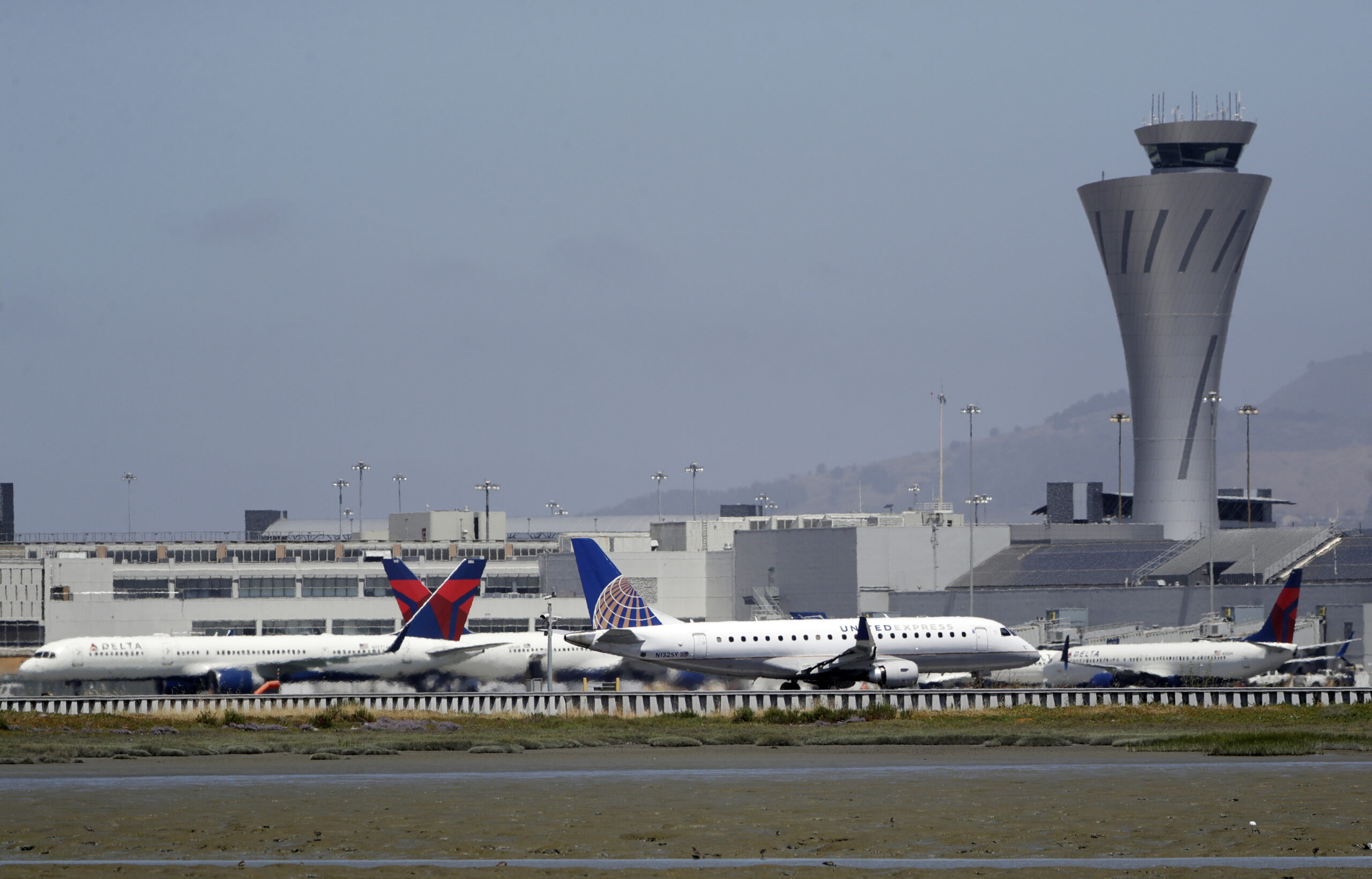 It’d be cheaper for Uncle Sam to call an Uber rather than pay for some federally subsidized flights