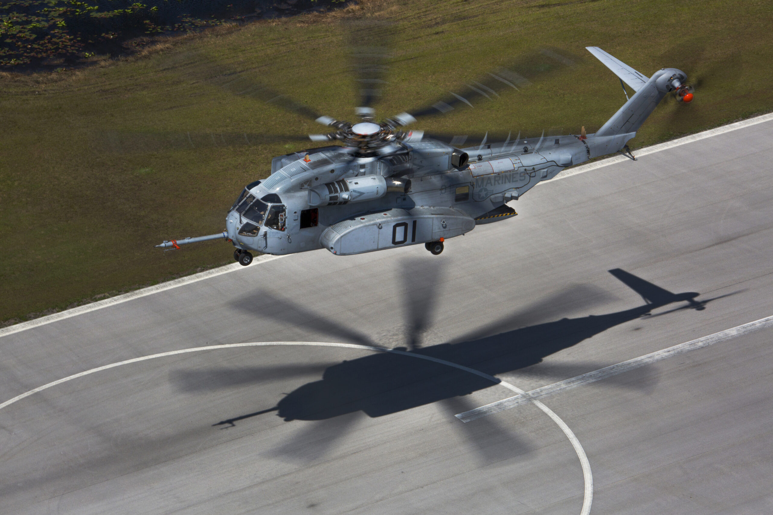 Sikorsky inks contract to begin building King Stallion helicopters for the Marine Corps