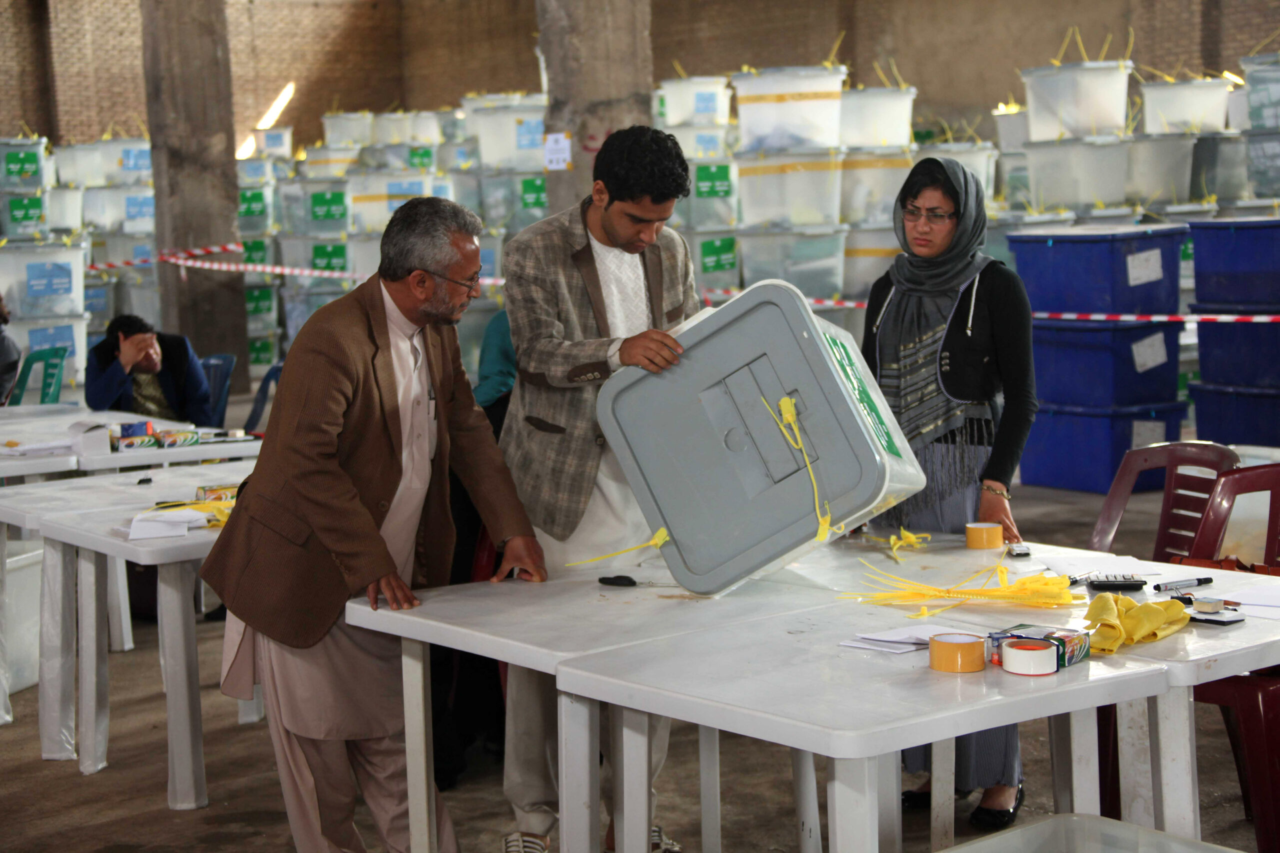 Afghan election commission delays vote results