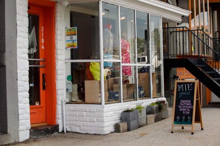 Meeps Vintage store in Adams Morgan (Graeme Jennings/Examiner photo)