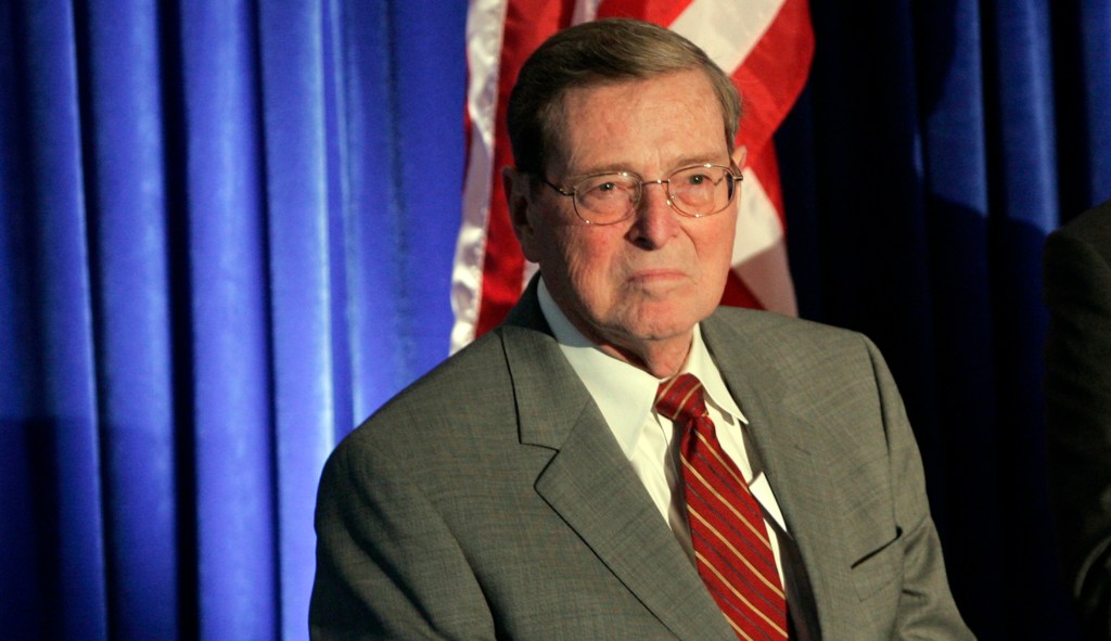 Former Sen. Pete Domenici dies at 85