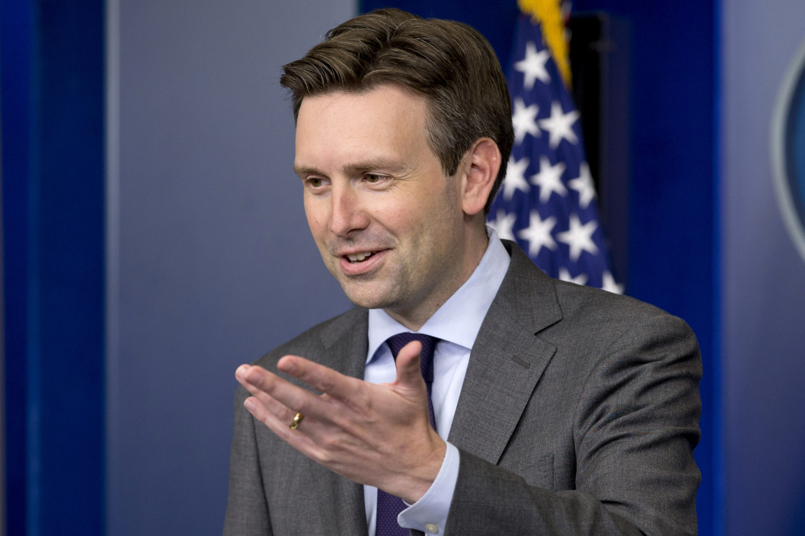 White House says photo ops have some value, after all