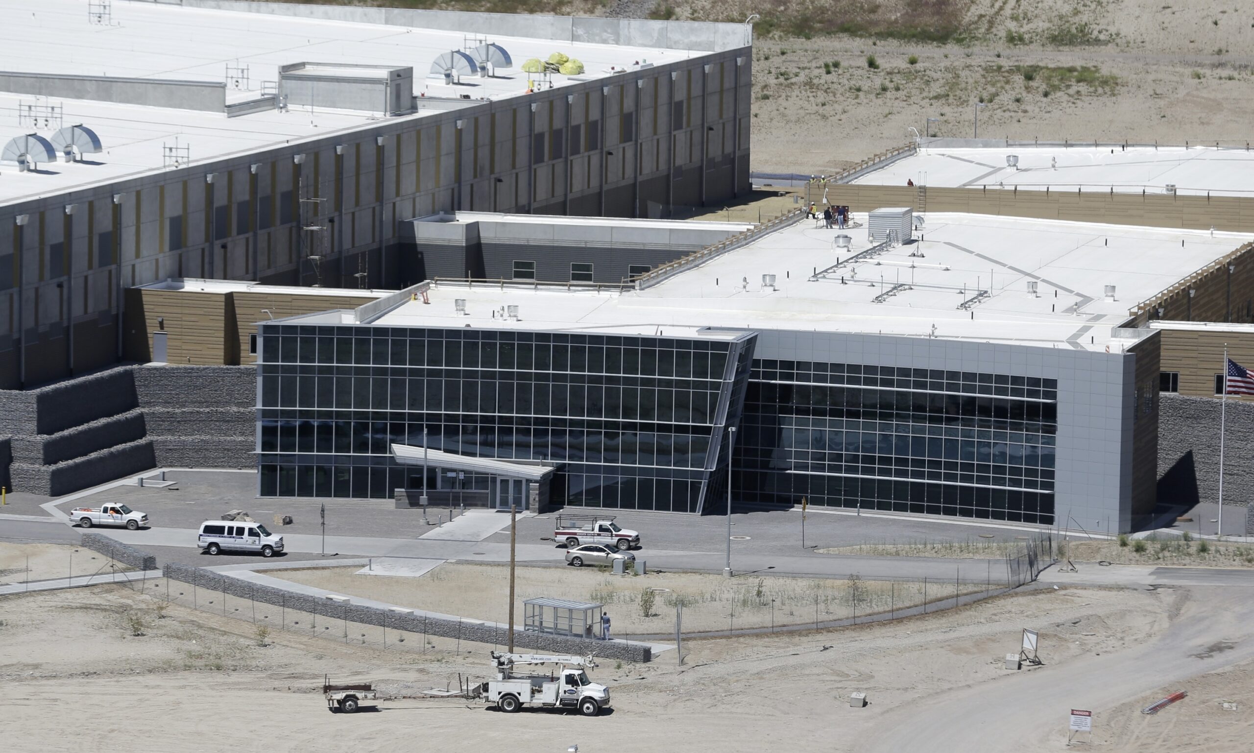 Federal judge rules NSA phone collection likely unconstitutional, suggests data may be destroyed
