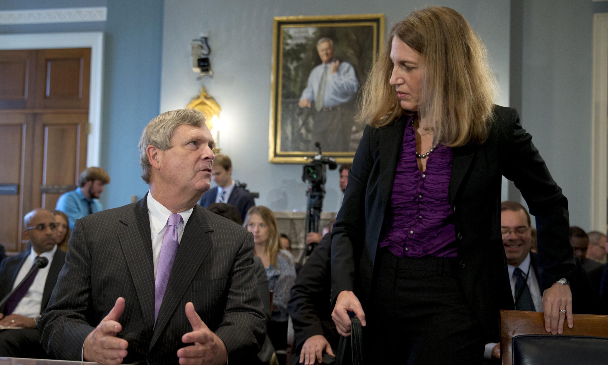 Administration relents, won’t push climate in diet guidelines