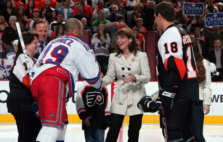 ‘Hockey mom’ Palin never scored with moms