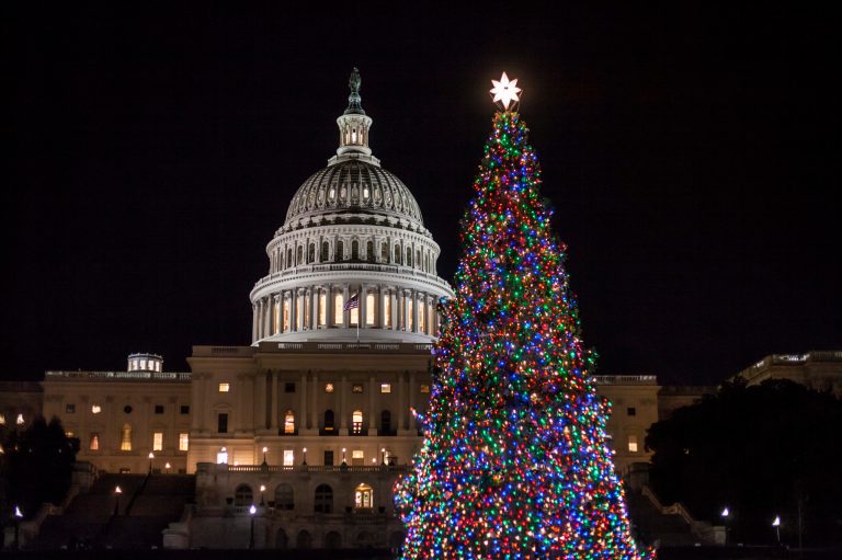 A new report found that taxpayers were generous to the federal work force. (AP Photo/J. Scott Applewhite)