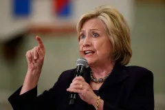 Prosecutors reject Navy sailor’s Clinton comparison
