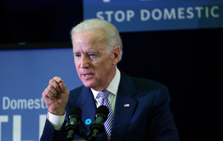 President Obama tried to log on to the glitch-filled Obamacare website, Vice President Joe Biden said in an interview Wednesday. (AP/Eric Gay)