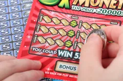 Powerball lottery payout: Should you take monthly payments or cash out?