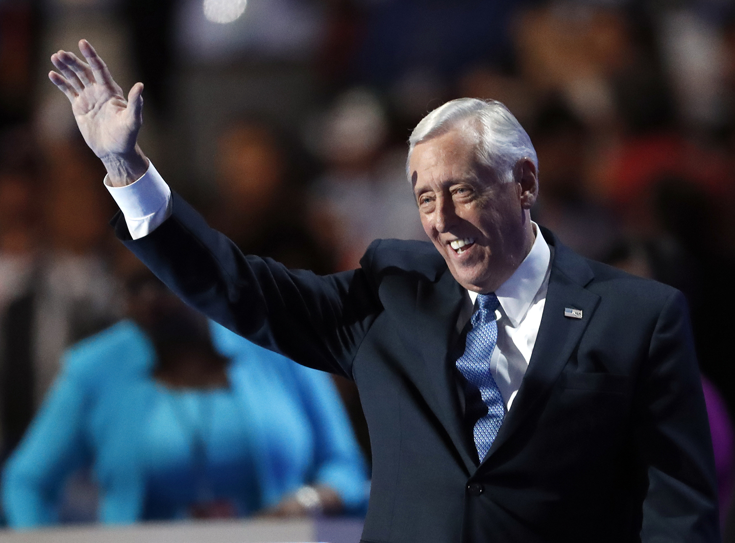 Hoyer will attend inauguration