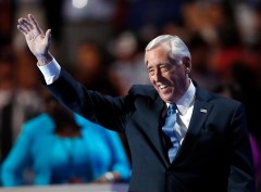 Hoyer will attend inauguration