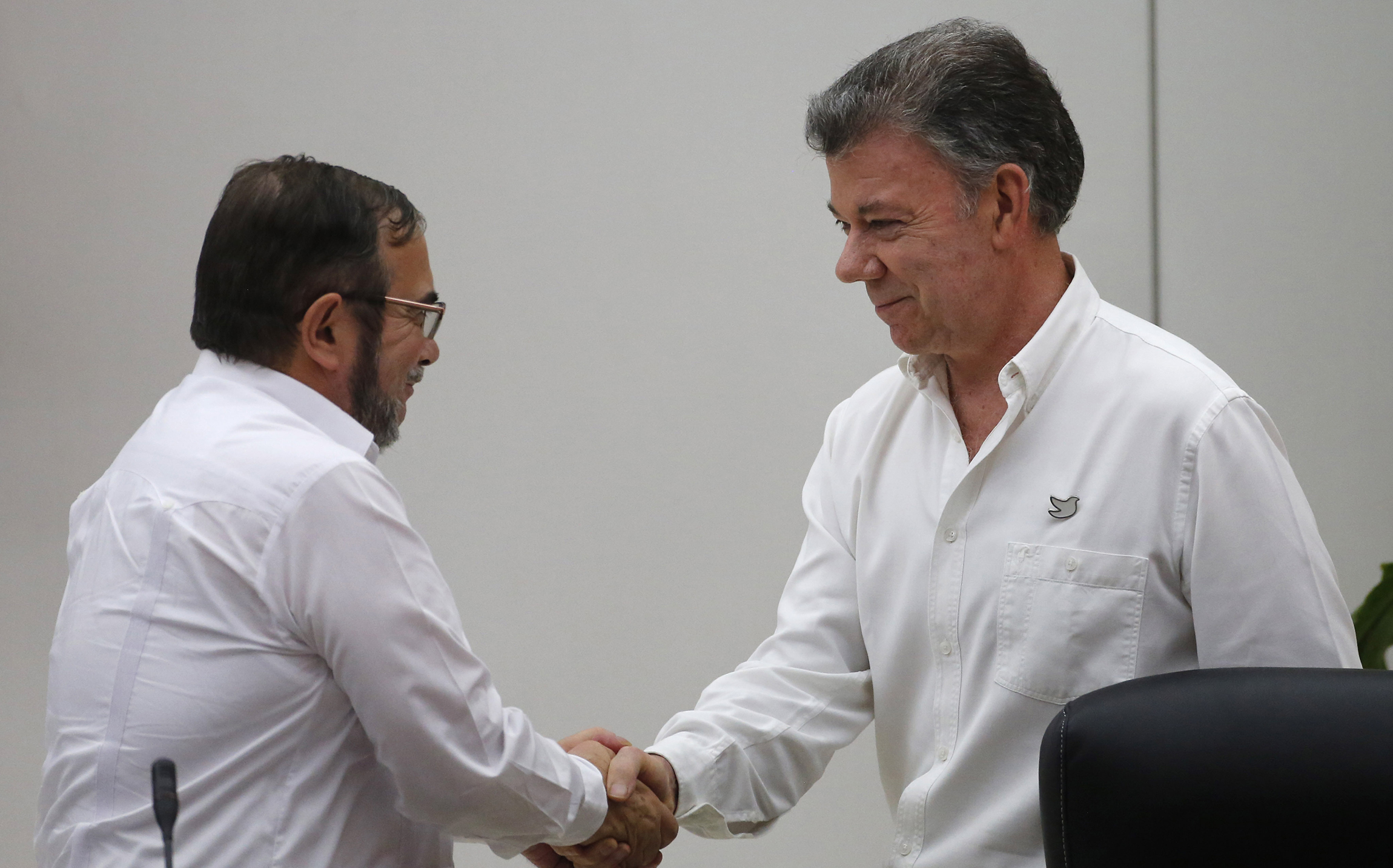 Colombia, FARC to sign historic truce Sept. 26
