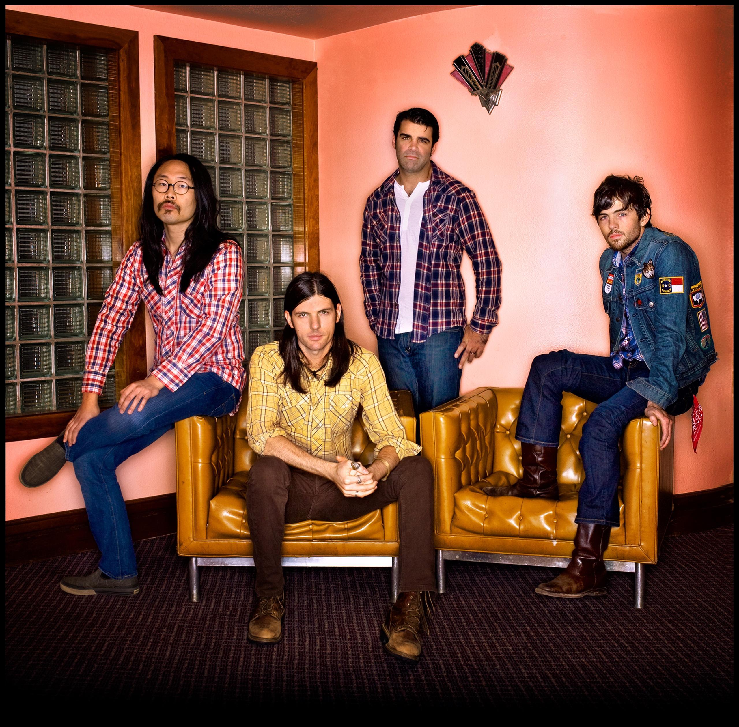 Avett Brothers keep bluegrass fresh