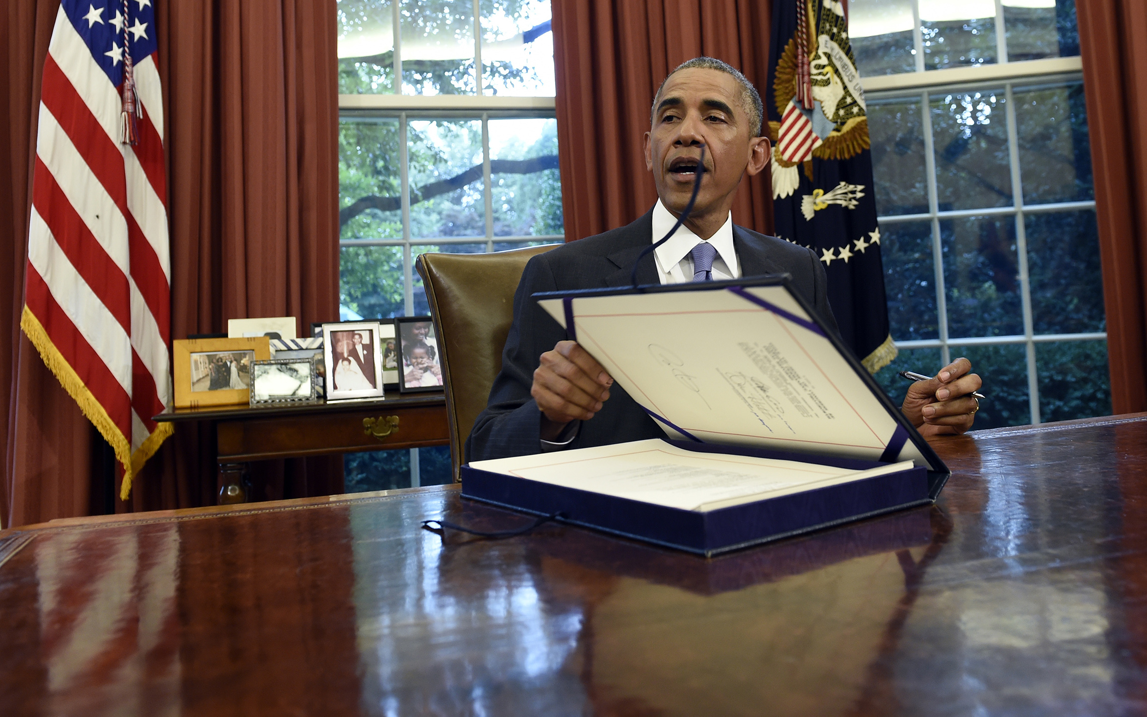 Obama signs Freedom of Information Act update