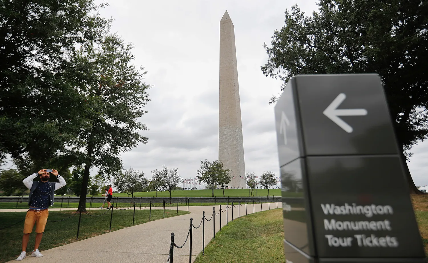 Virginia man pleads guilty to planning terror attacks in DC