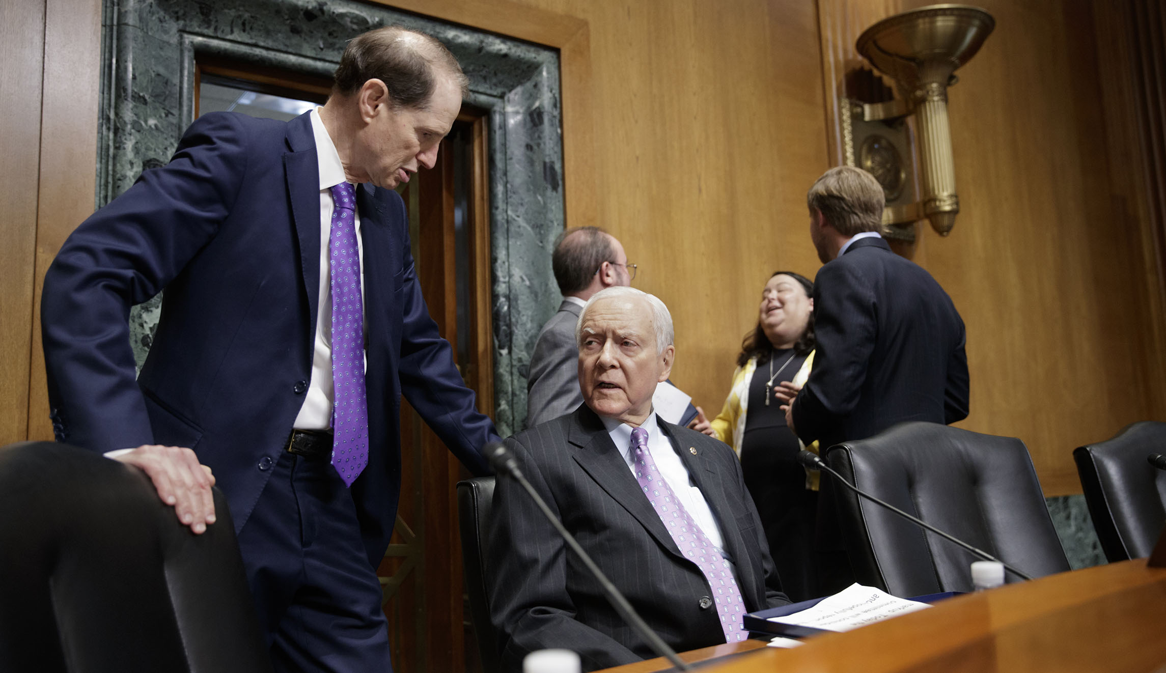 Orrin Hatch, Ron Wyden signal long Senate reauthorization for child insurance program
