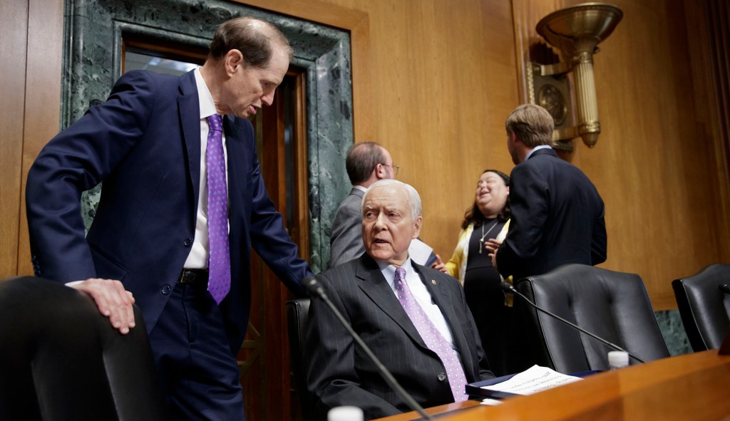 Orrin Hatch, Ron Wyden signal long Senate reauthorization for child insurance program