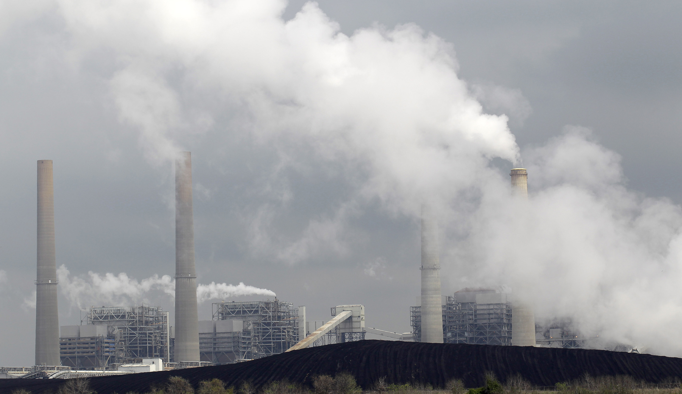 Trump’s infrastructure plan aims to speed environmental reviews