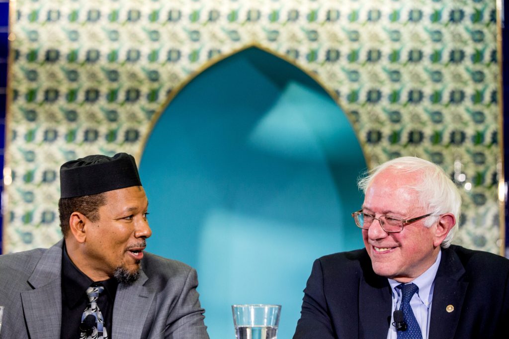 Clinton now the only Dem candidate not to visit a mosque