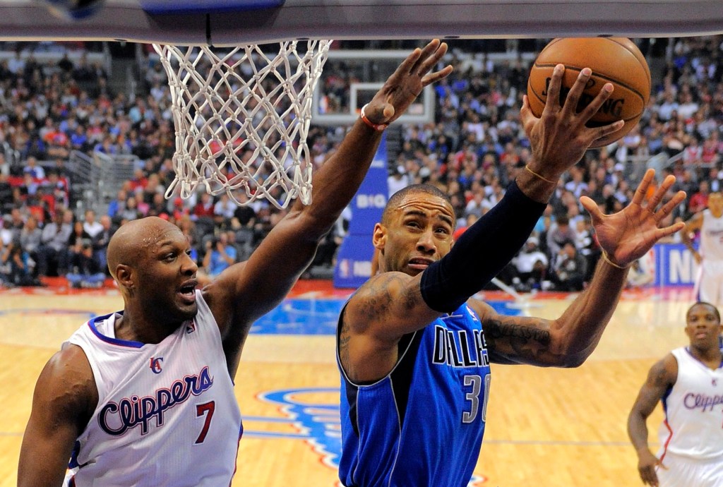 Clippers beat Mavs 112-90 for 4th straight win