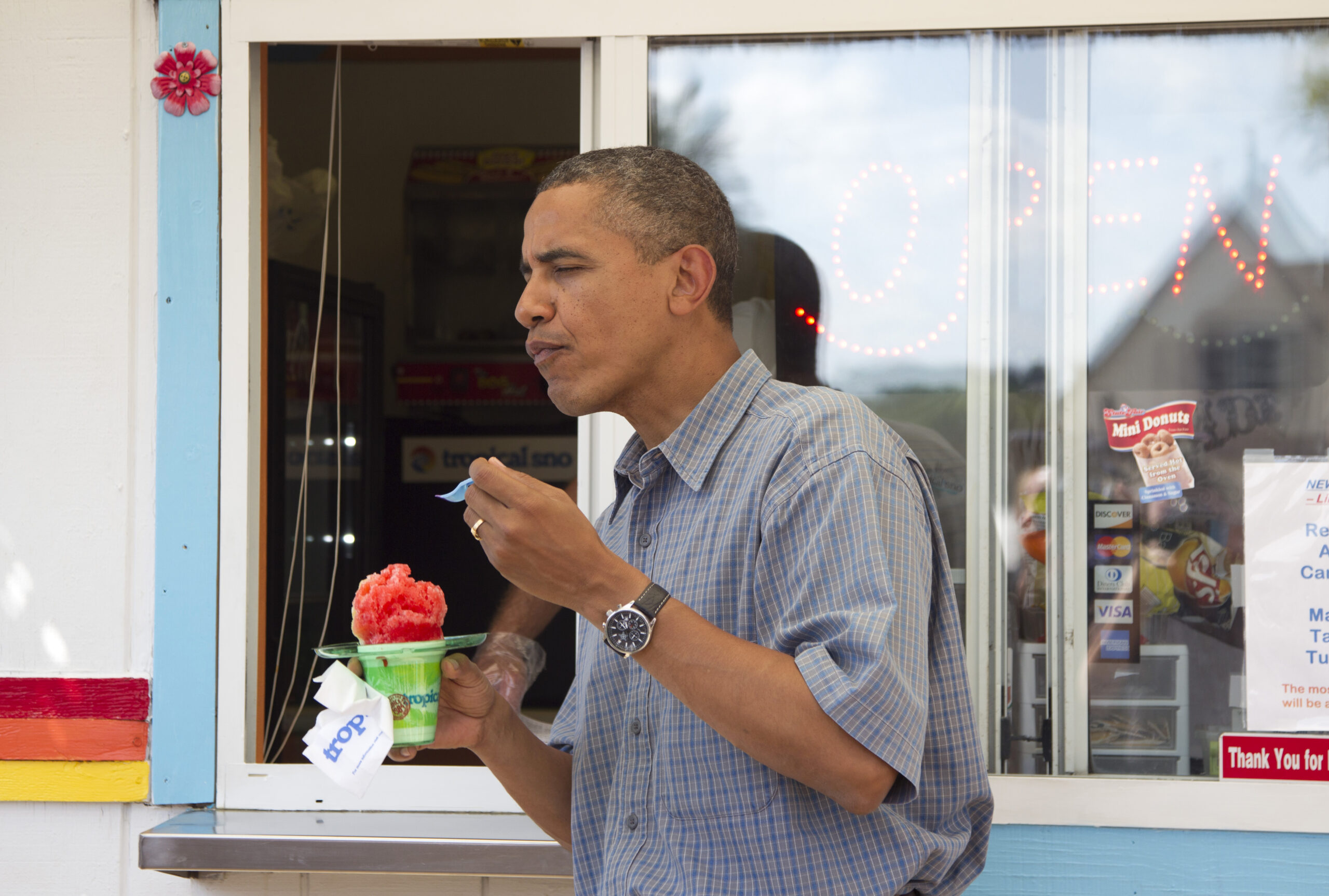 White House reporter secures details on Obama’s Hawaiian dessert