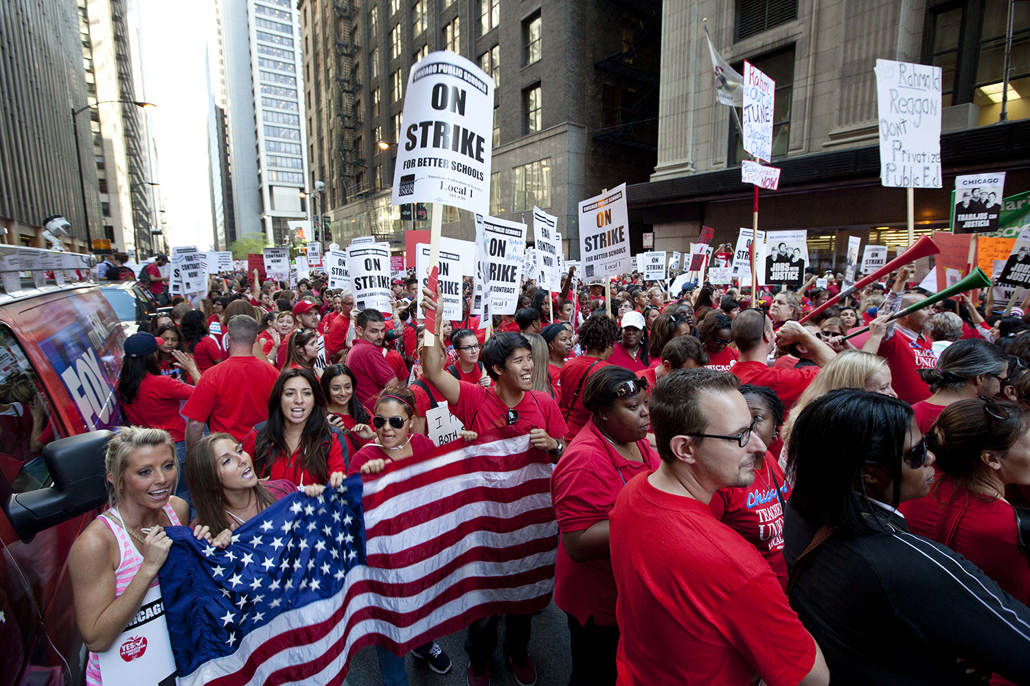 Secret ballot? Teachers have to sign name on strike ballots