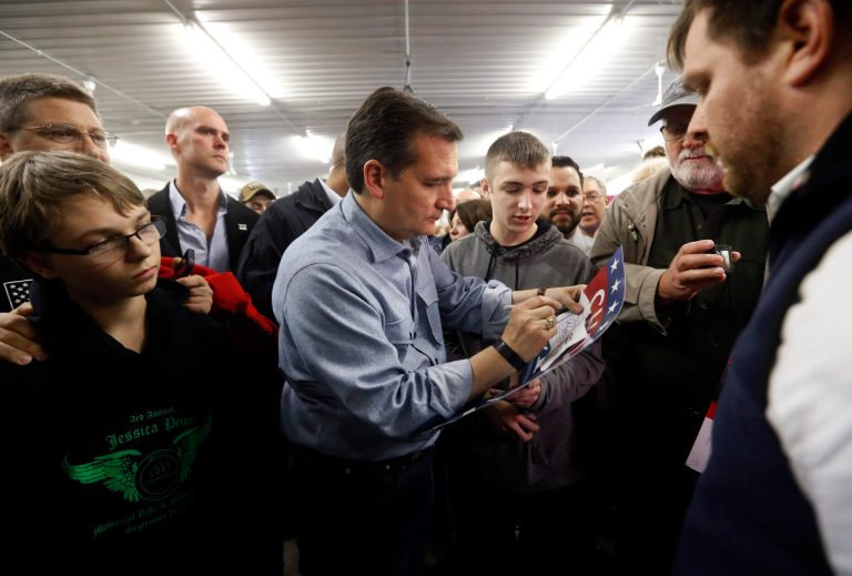 Cruz's campaign has been trying to direct attention to one the Rubio campaign sent out to voters -- which came to light Sunday. (AP Photo/Paul Sancya)