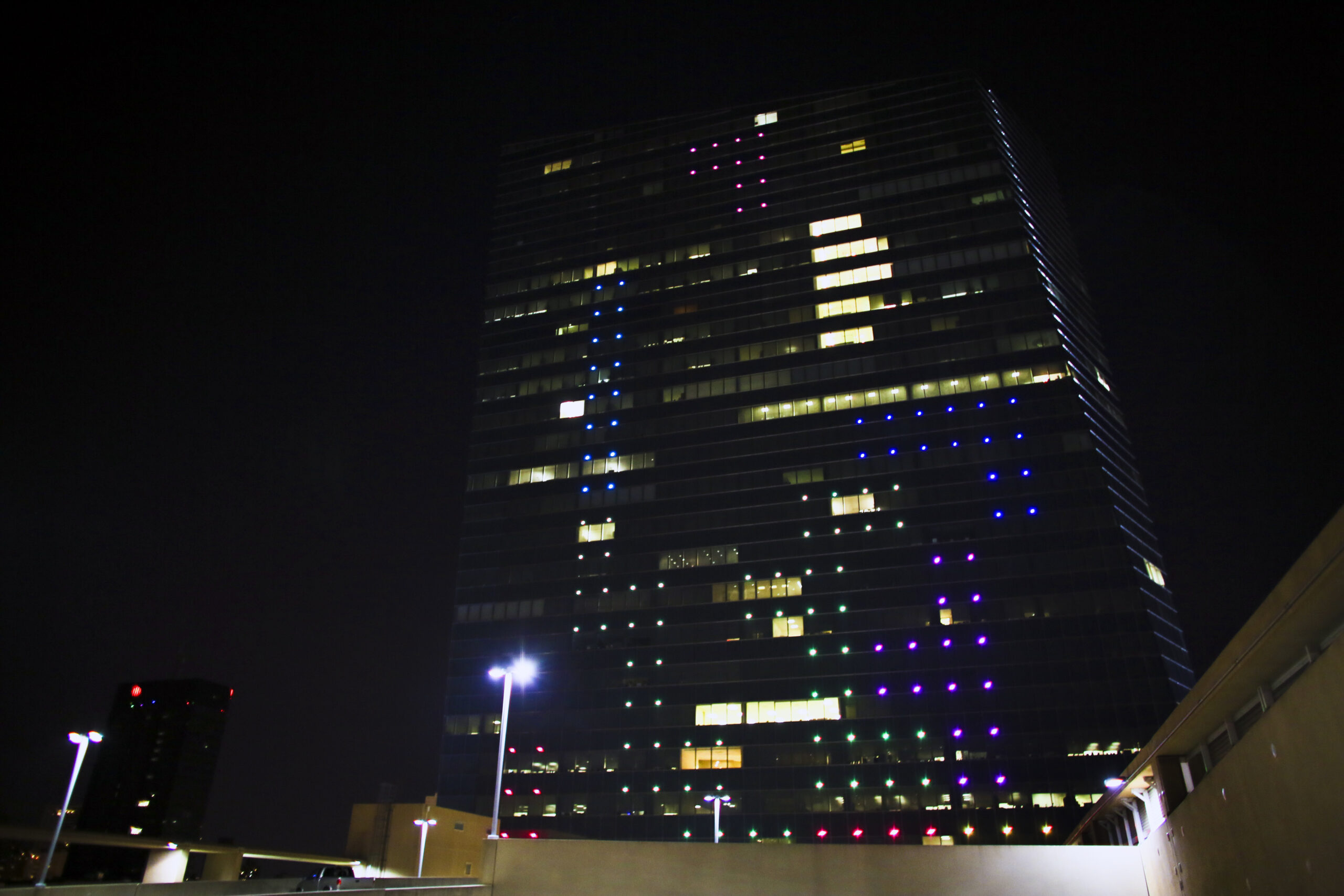 Philly skyscraper-sized Tetris game wows hundreds