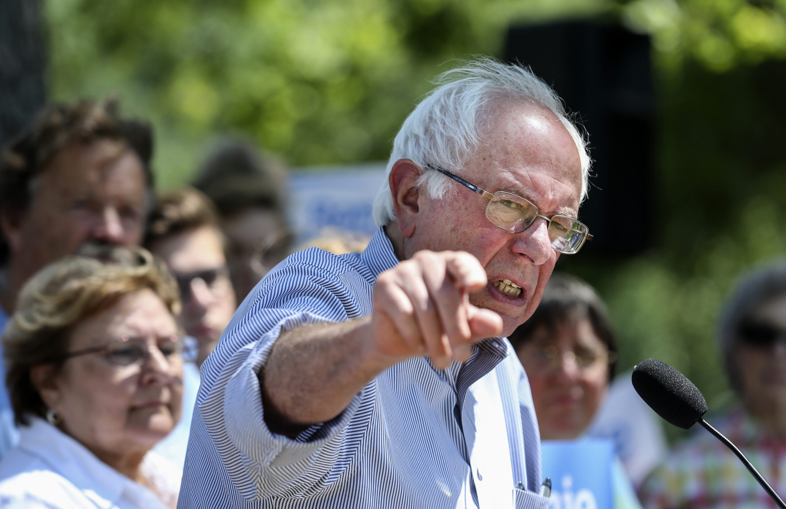 Sanders may be biggest beneficiary of trade deal delay
