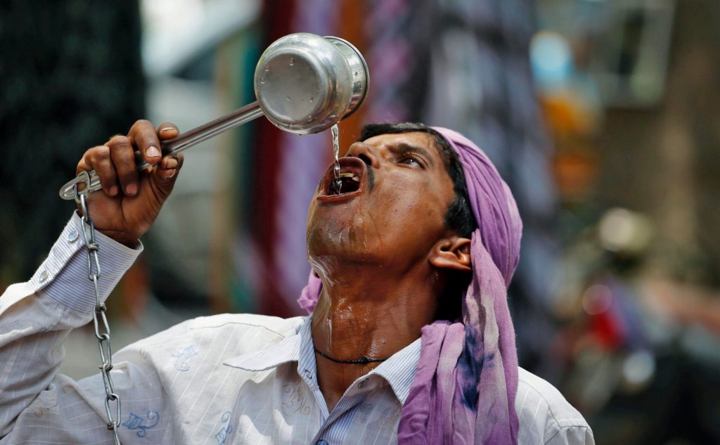 Indians riot as heat wave prompts power cuts