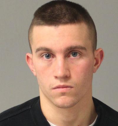 Md. mall security guard accused of stealing safe from kiosk