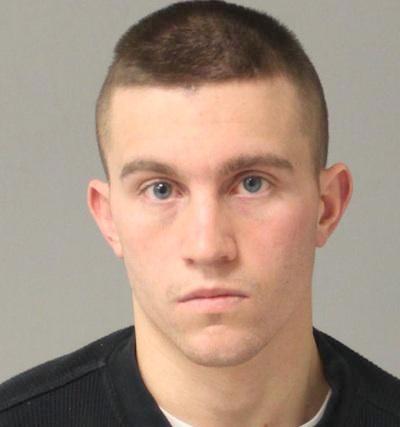 Md. mall security guard accused of stealing safe from kiosk