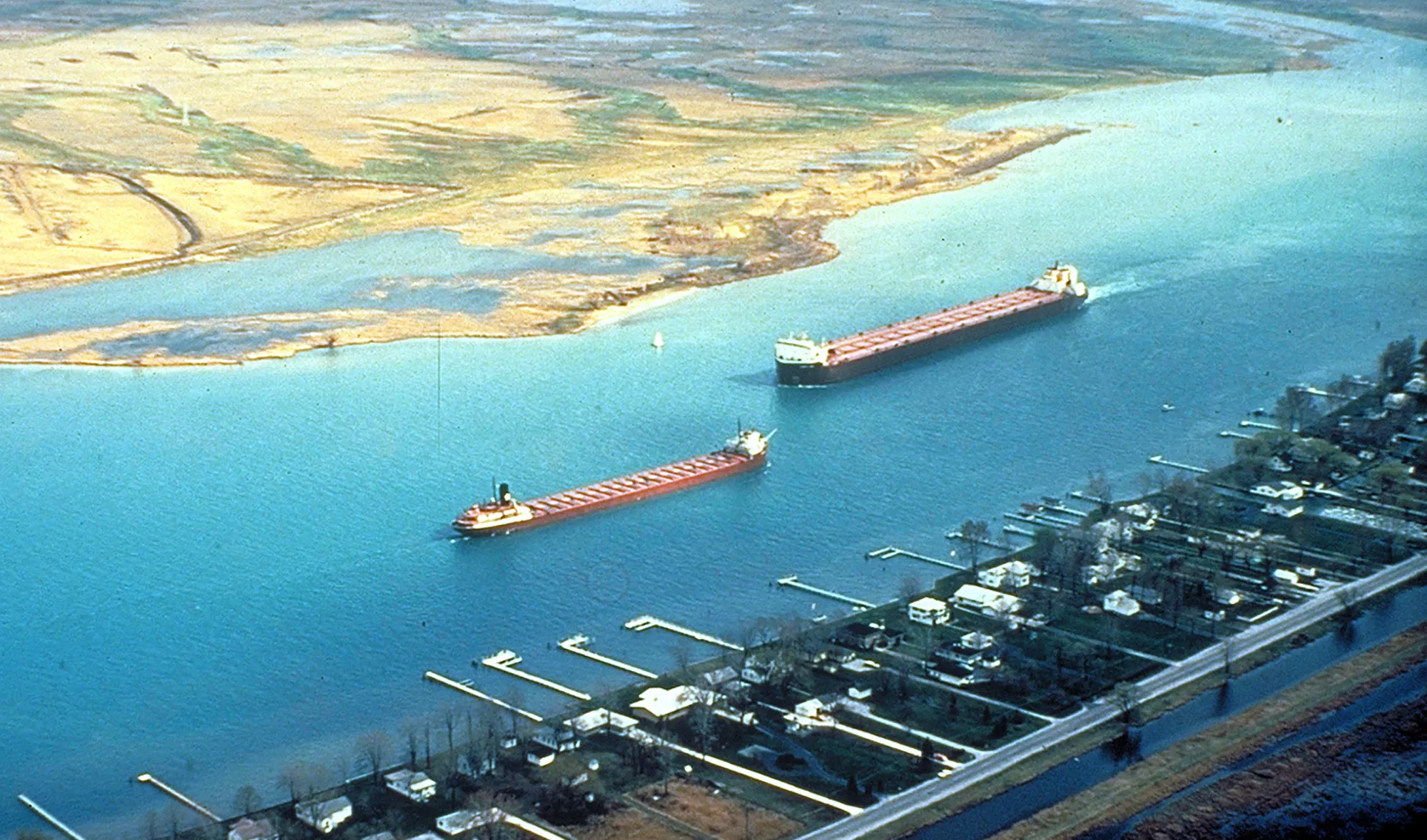 Mich. asks Kerry to deny oil transport under river connecting Great Lakes
