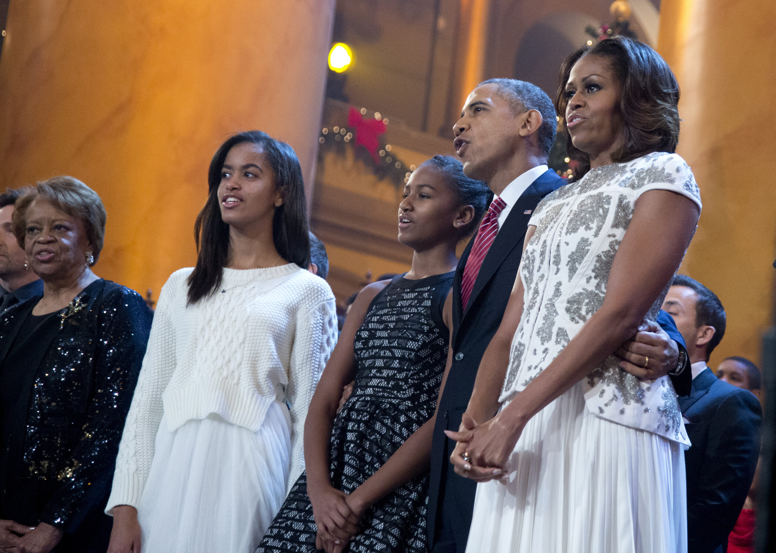 Obama compares France and Britain to Malia and Sasha