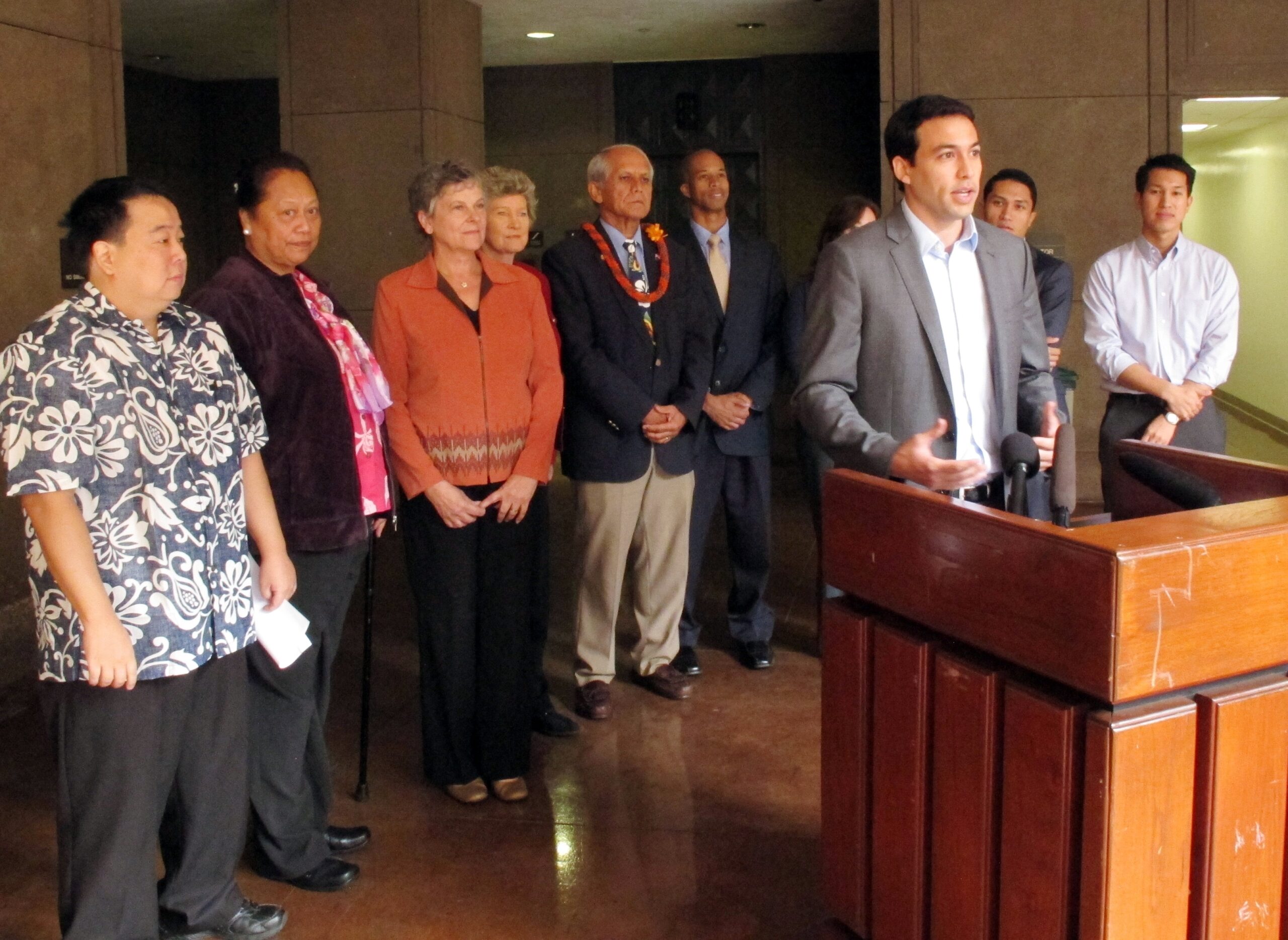 Hawaii lawmakers urge changes after molasses spill