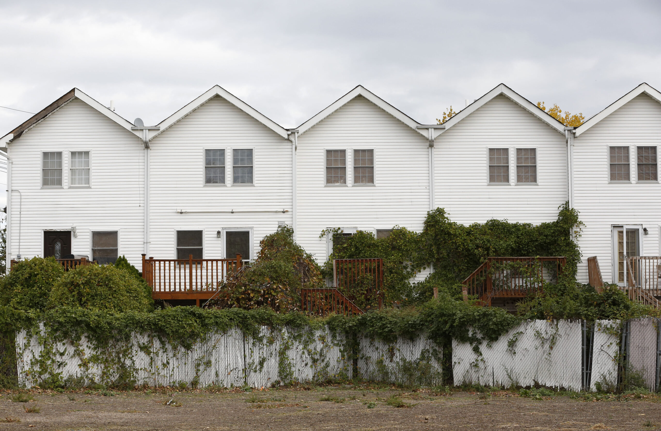 Liberal writer goes to the mat for mortgage industry subsidy