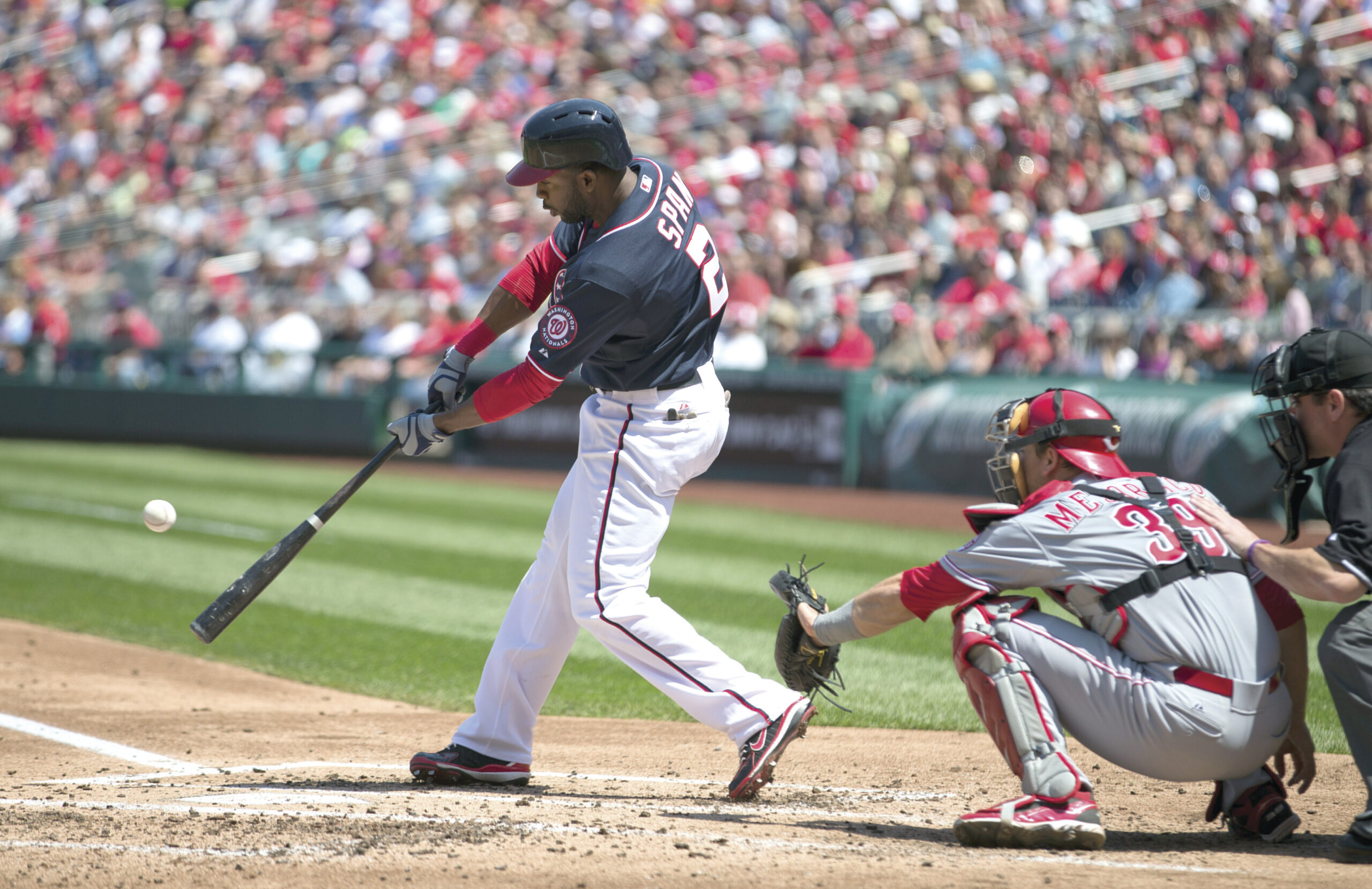Denard Span leads the way with the glove and at the plate as Nationals beat Reds