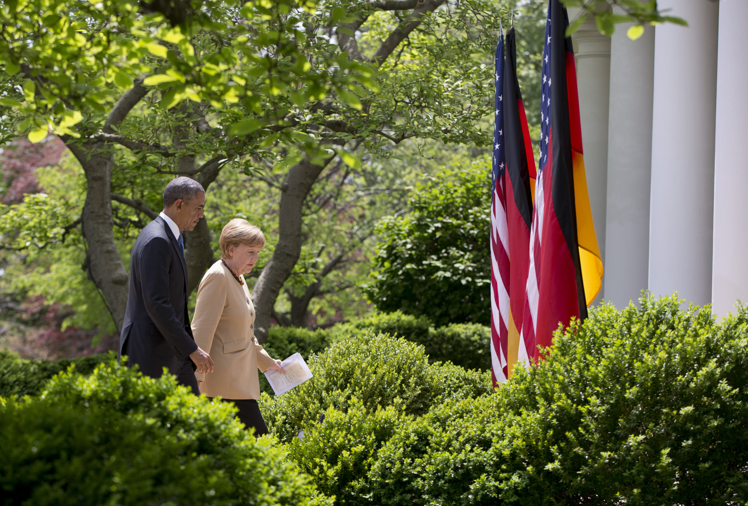 US, Germany warn Putin not to disrupt Ukraine vote