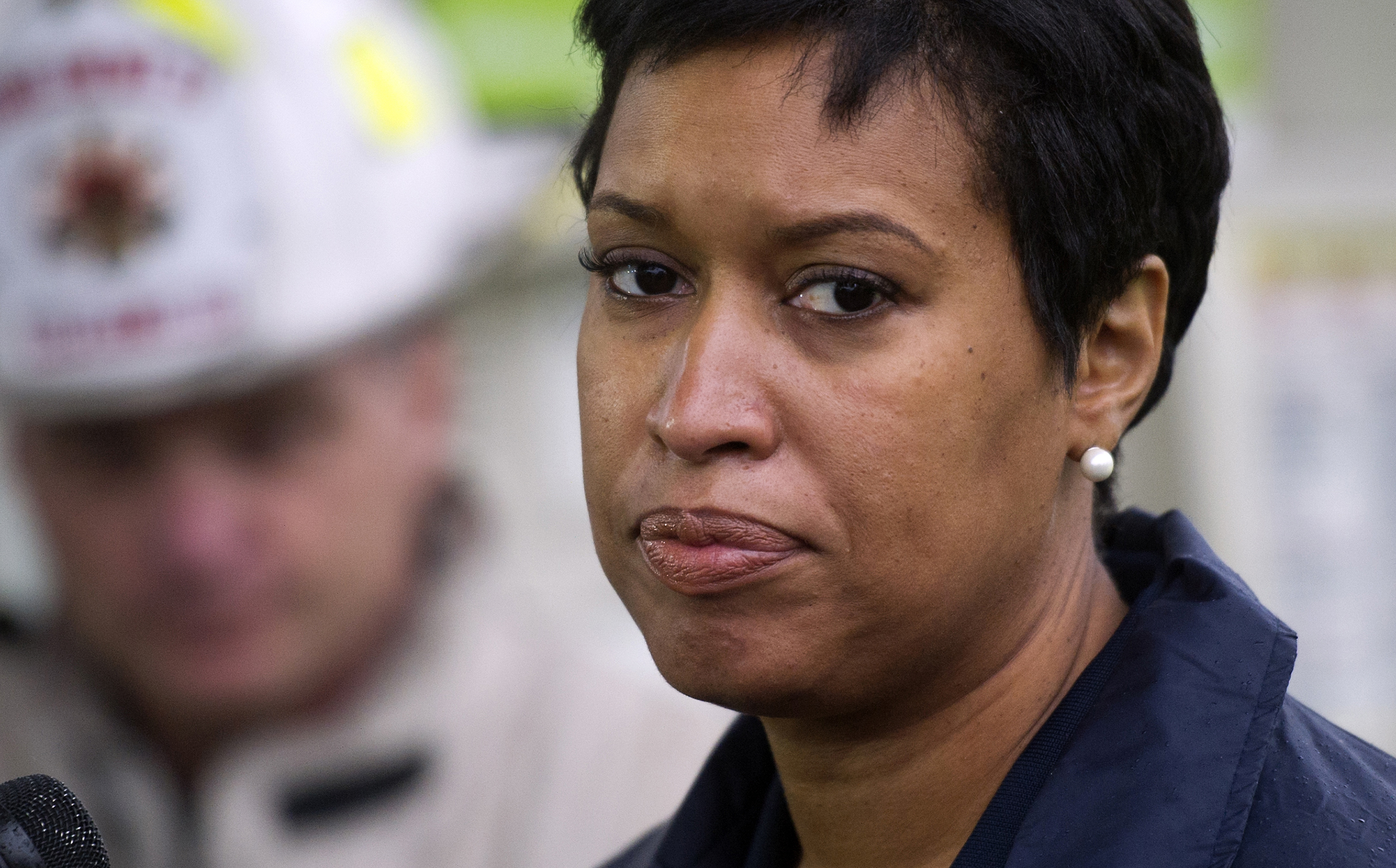 DC mayor is shaking her head at Trump