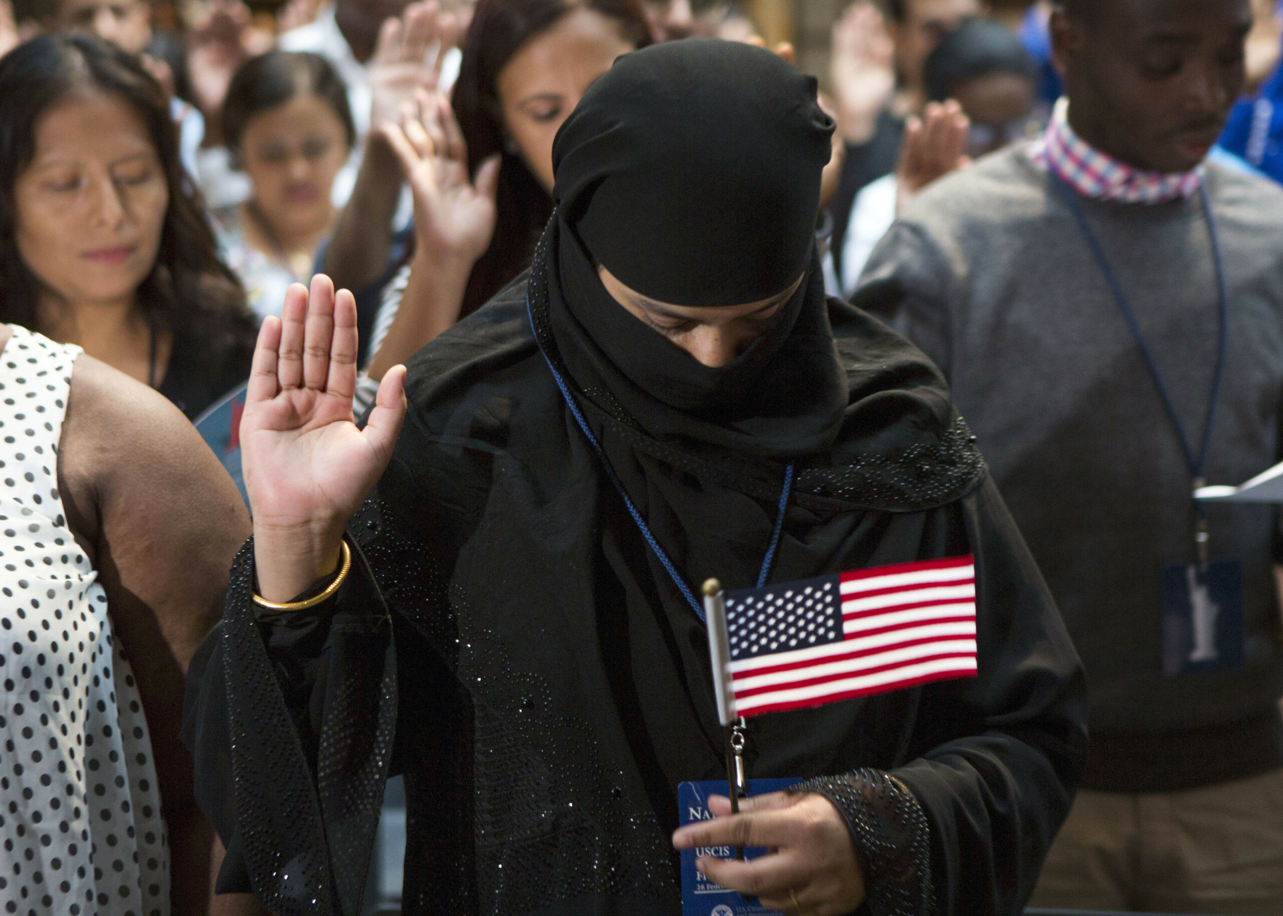 5 million immigrants granted US citizenship can’t speak English