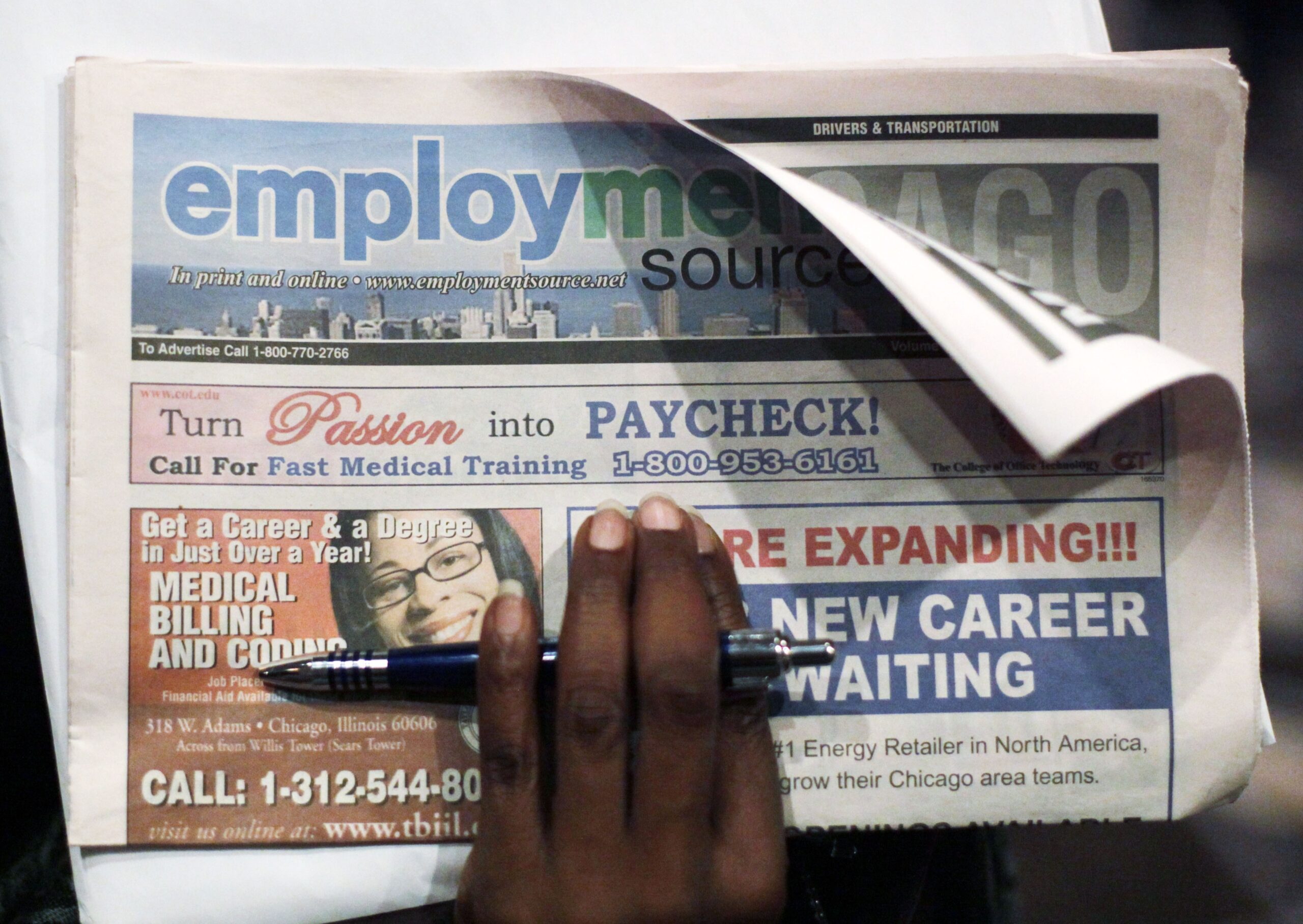 White House urges Congress to pass unemployment benefits
